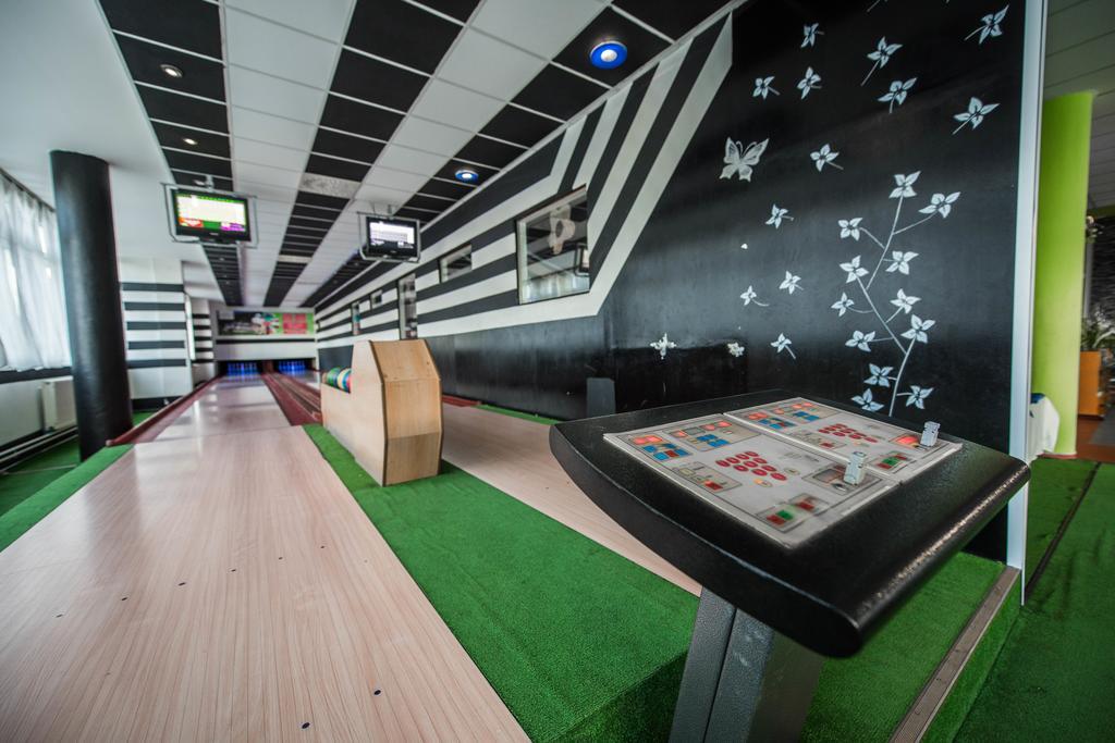 Plejsy Hotel Krompachy Ngoại thất bức ảnh
