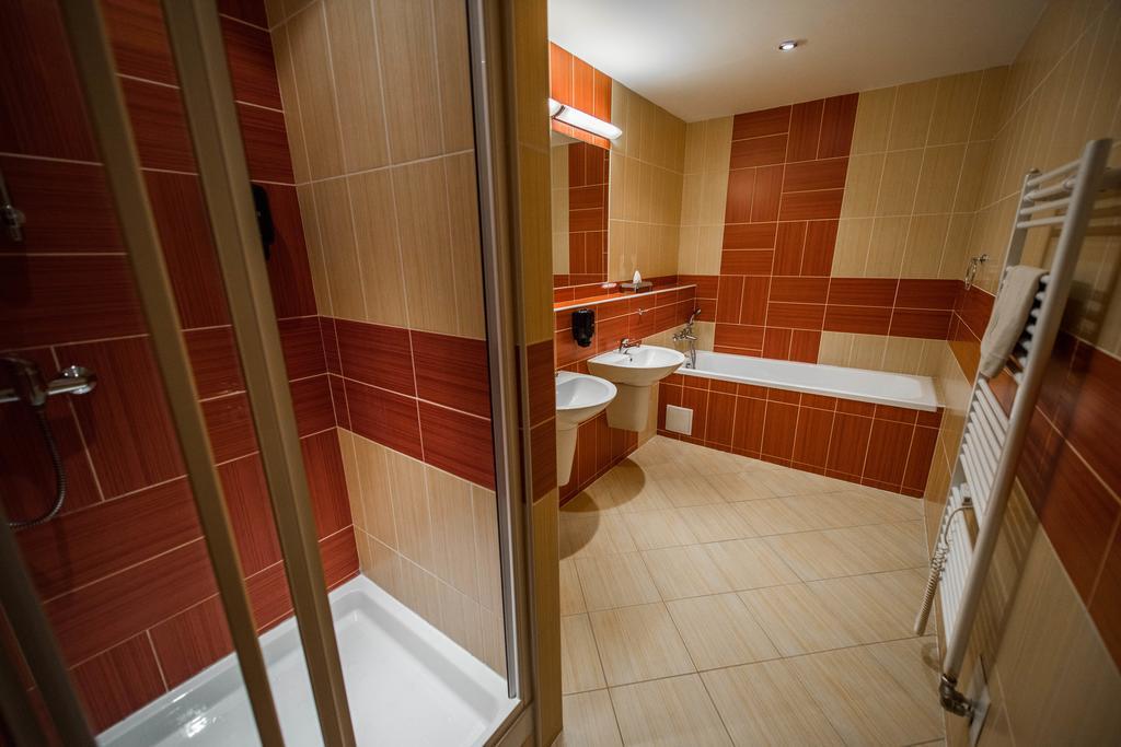 Plejsy Hotel Krompachy Ngoại thất bức ảnh