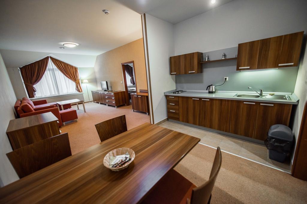 Plejsy Hotel Krompachy Ngoại thất bức ảnh