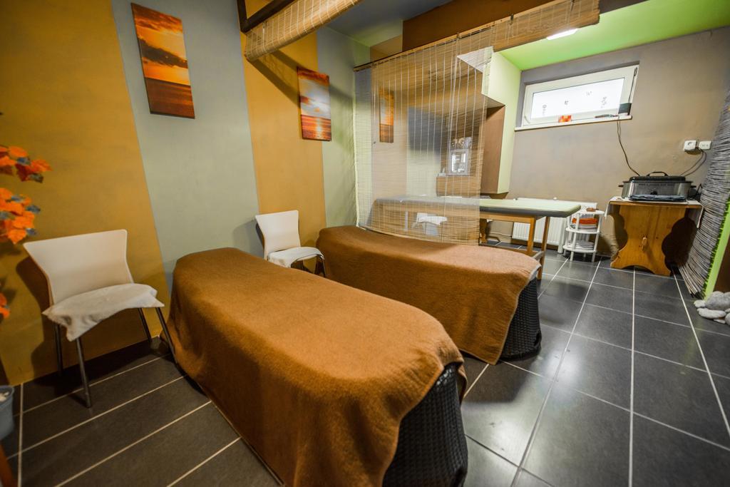 Plejsy Hotel Krompachy Ngoại thất bức ảnh