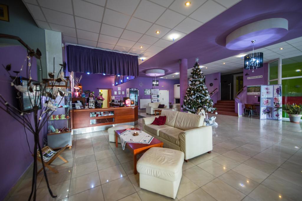 Plejsy Hotel Krompachy Ngoại thất bức ảnh
