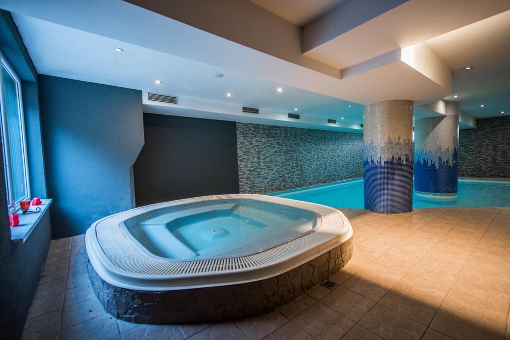 Plejsy Hotel Krompachy Ngoại thất bức ảnh