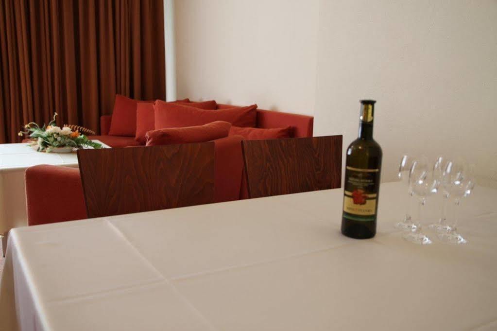 Plejsy Hotel Krompachy Ngoại thất bức ảnh