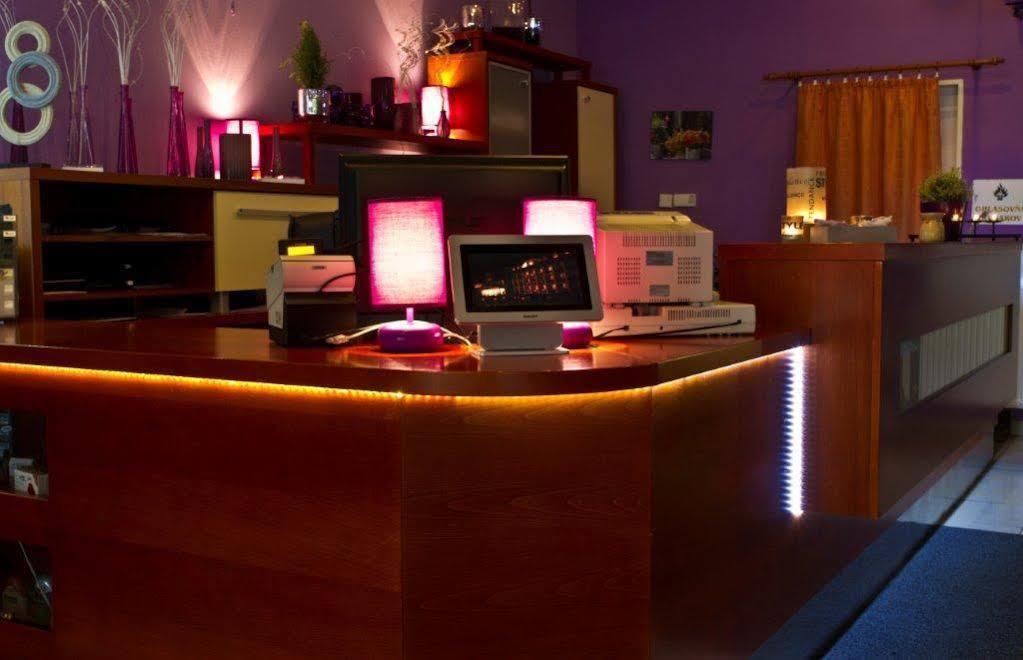 Plejsy Hotel Krompachy Ngoại thất bức ảnh
