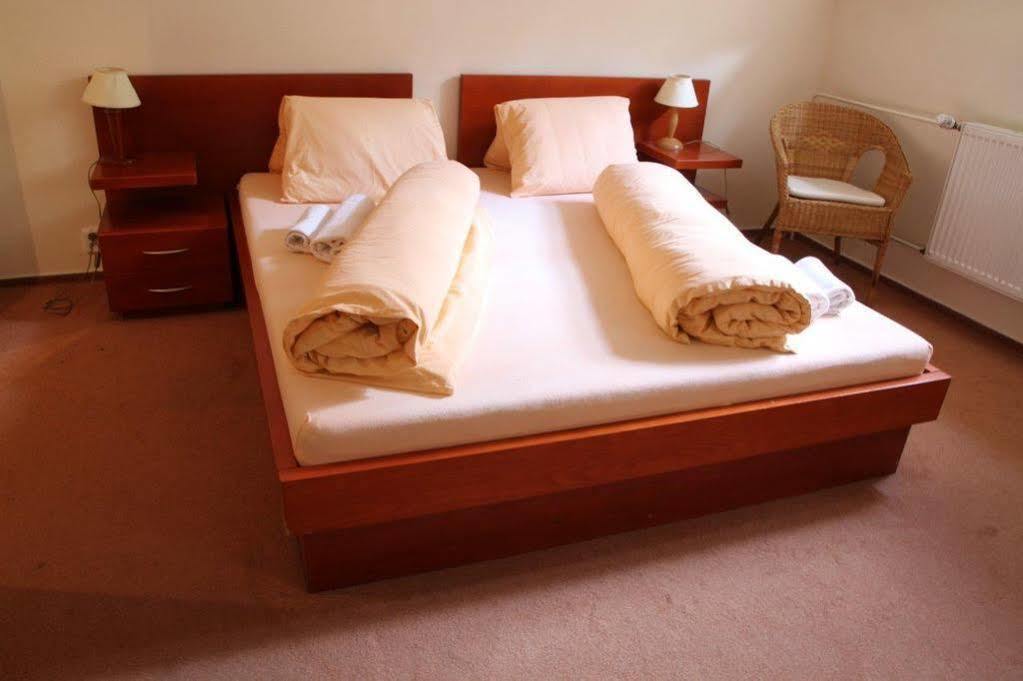 Plejsy Hotel Krompachy Ngoại thất bức ảnh