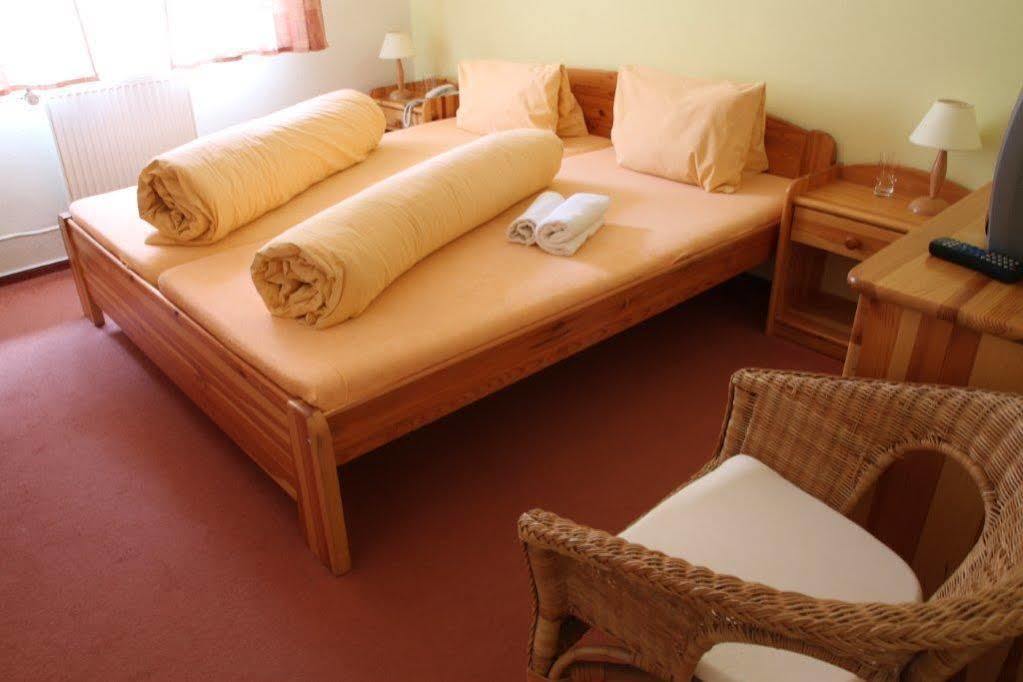 Plejsy Hotel Krompachy Ngoại thất bức ảnh